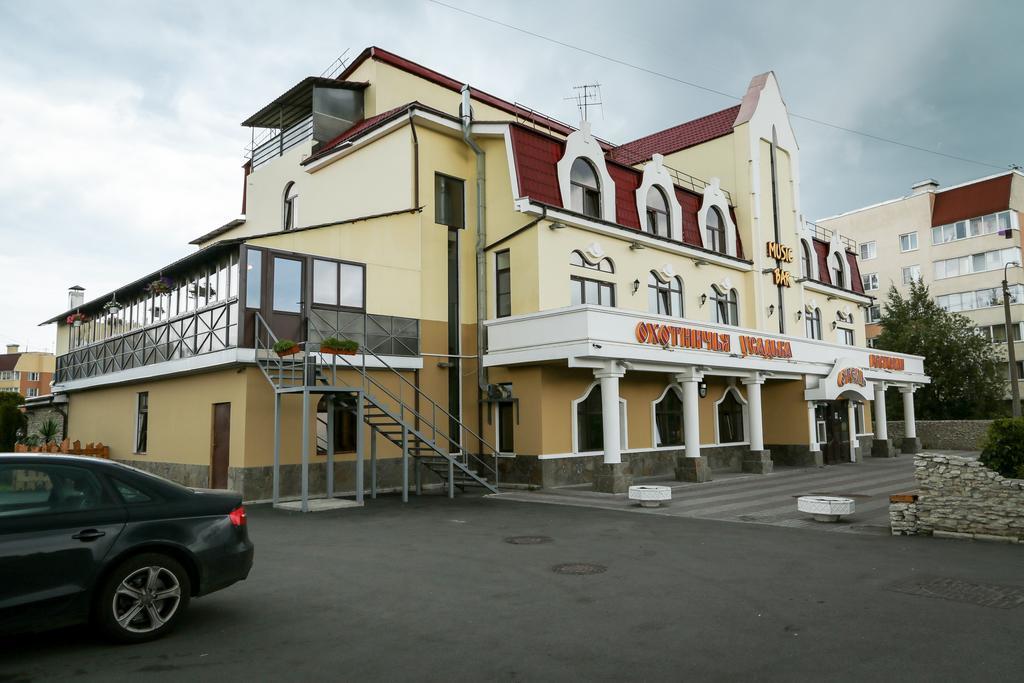 Hotel Ohotnichia Usadba Aleksandrovskaya  Exterior foto