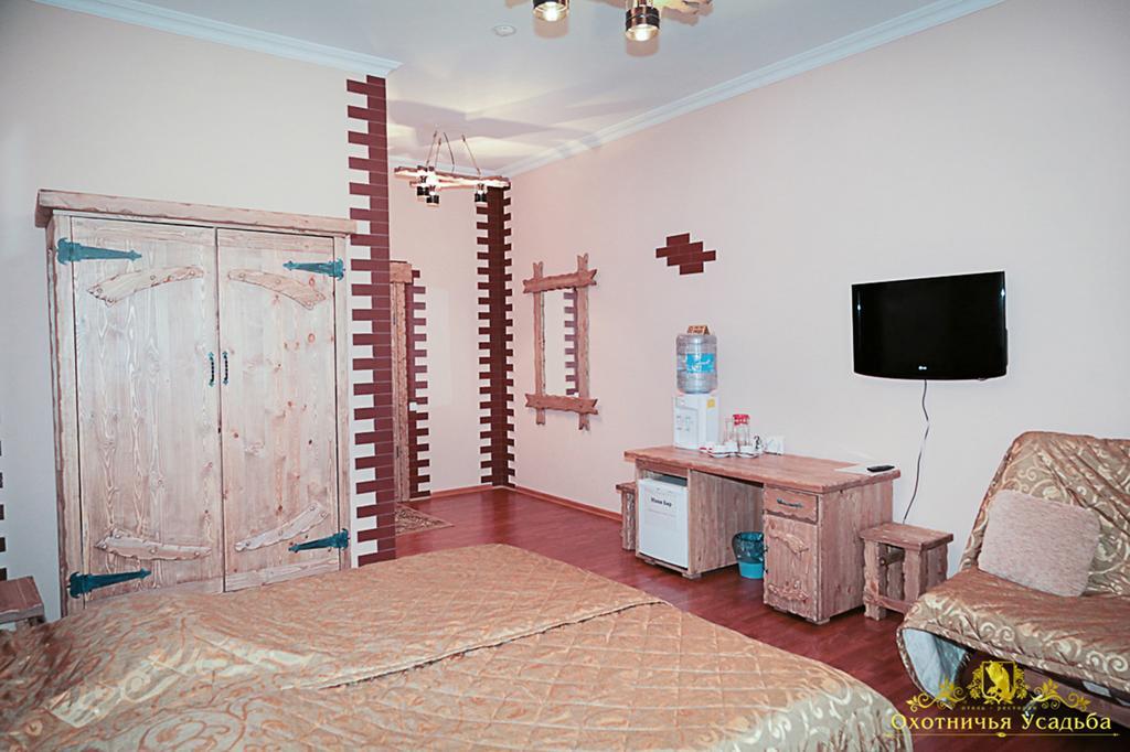 Hotel Ohotnichia Usadba Aleksandrovskaya  Habitación foto